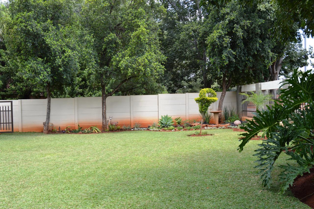 Aaa Rose Garden Guesthouse Mookgophong Luaran gambar